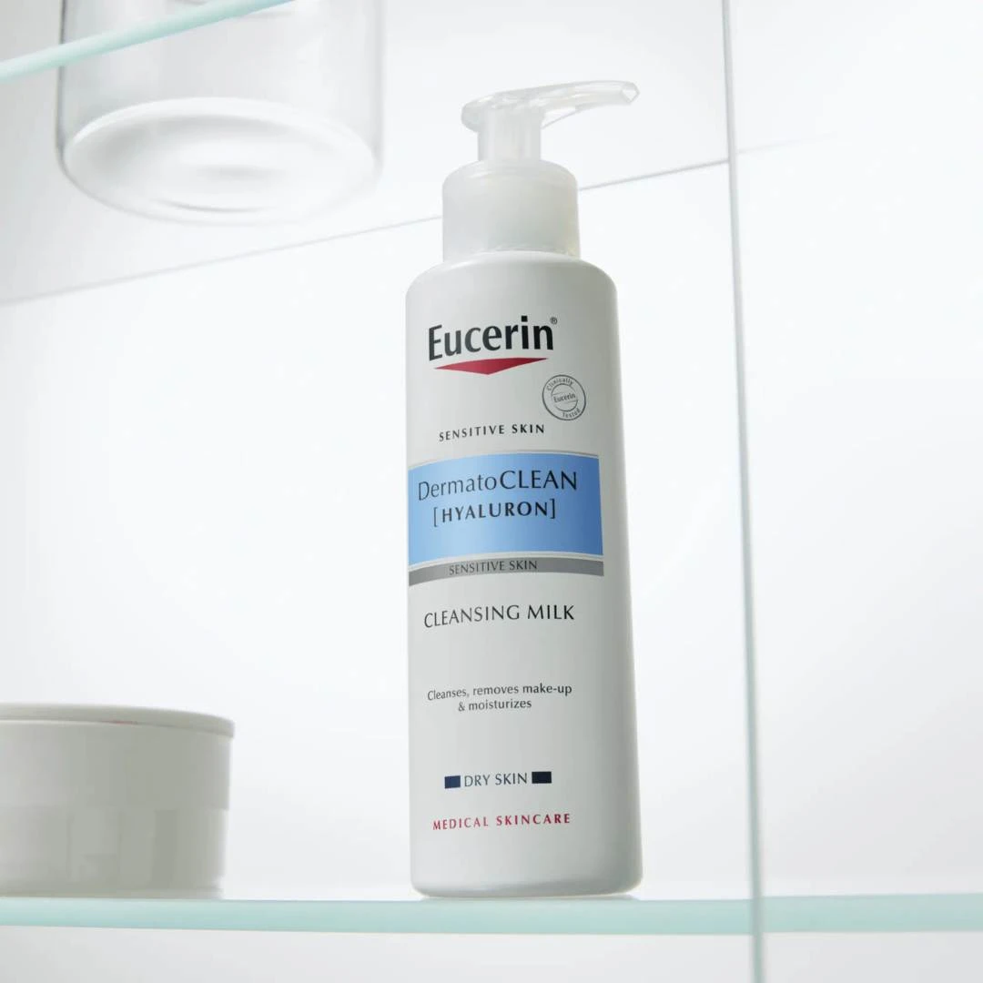 Eucerin® DermatoCLEAN HYALURON Mleko za Čišćenje Lica 200 mL