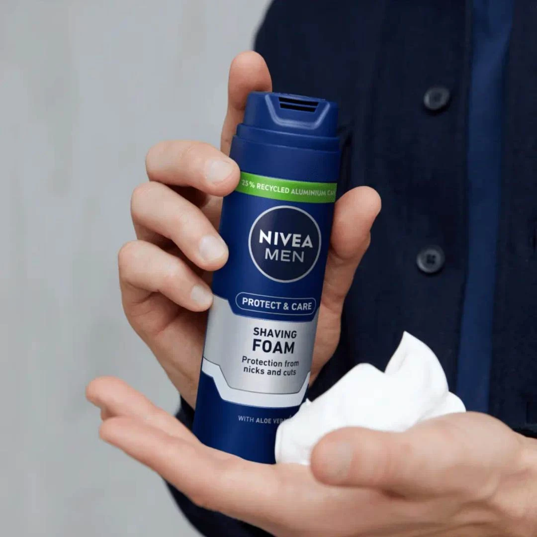 NIVEA MEN Protect&Care Pena za Brijanje Tamnoplava  200 mL