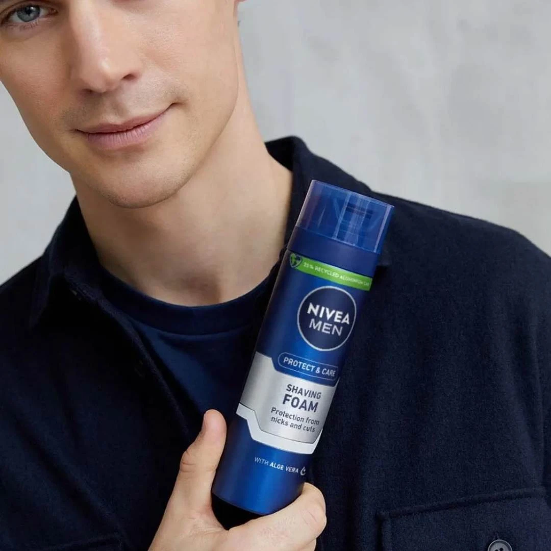 NIVEA MEN Protect&Care Pena za Brijanje Tamnoplava  200 mL