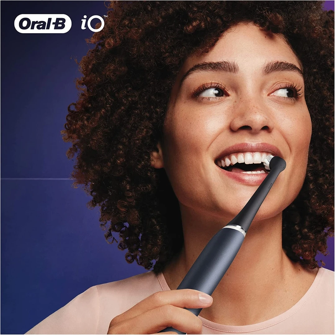 Oral-B® iO Nastavci ULTIMATE CLEAN Zamenska Glava za Eelektričnu Četkicu 2 Nastavka Bele Boje